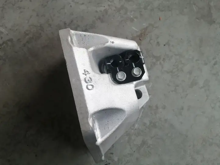Hyundai Santa Fe (2018 - 2020) 452114G430 Кронштейн двигателя — фото 1