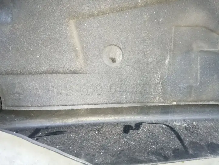 Mercedes-Benz C W203 (2000 - 2007) A6460100467 Крышка двигателя декоративная — фото 4