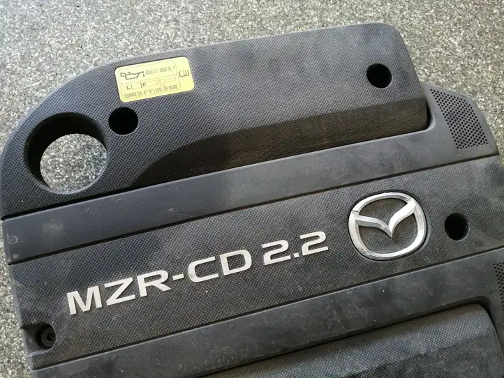 Mazda 6 (2009 - 2012) Крышка двигателя декоративная — фото 2