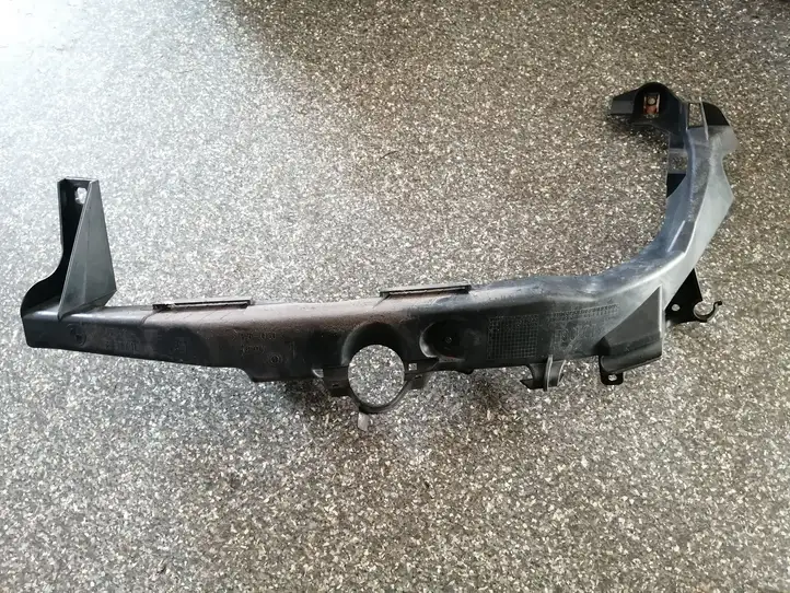 BMW 3 E90 E91 (2005 - 2012) 7138401 Кронштейн передней фары — фото 1