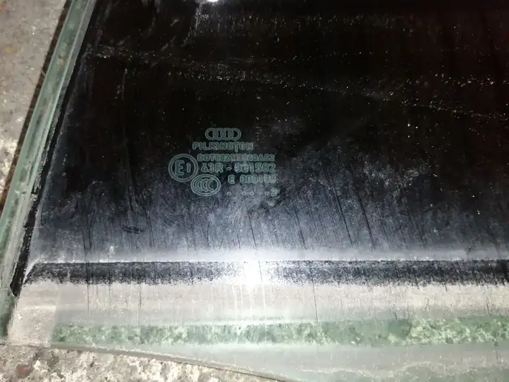 Audi A4 S4 B8 8K (2011 - 2015) Стекло задней двери — фото 3