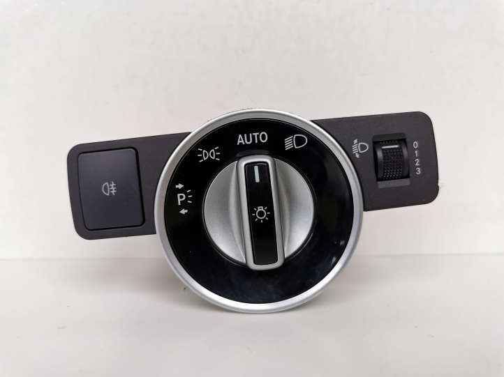 Mercedes-Benz C W204 (2007 - 2014)  A2049053103 Включатель фонарей
