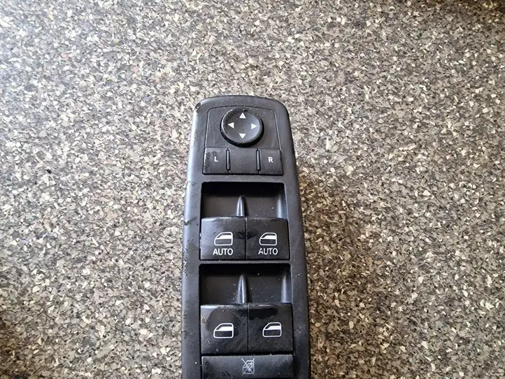 Chrysler 200 (2015 - ) 68271206AB Кнопка стеклоподъемников — фото 4