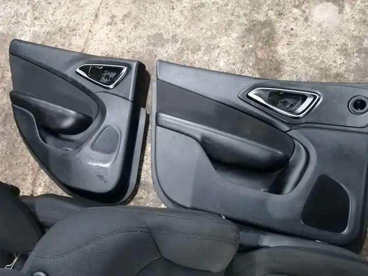 Chrysler 200 (2015 - ) Комплект салона — фото 2