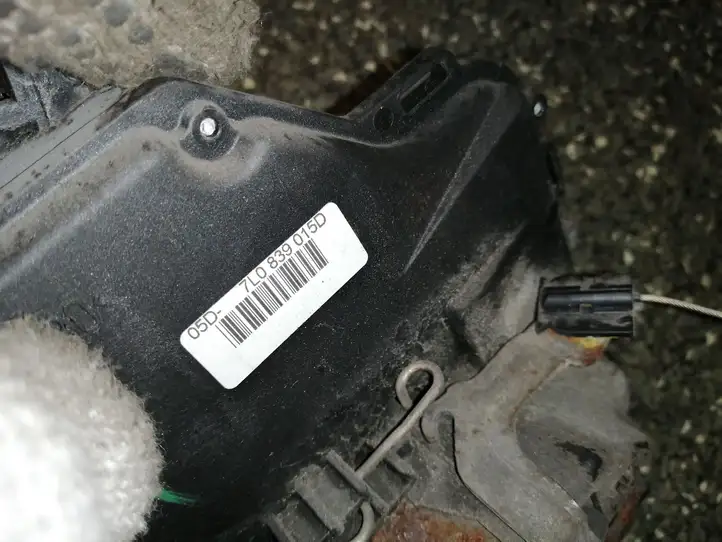 Volkswagen Touran I (2003 - 2010) 7L0839015D Замок задней двери — фото 2