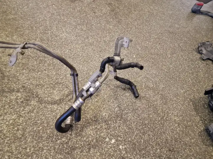 Ford Mustang V (2005 - 2014) Трубки и шланги кондиционера — фото 2