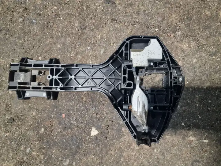 Mercedes-Benz Sprinter W906 (2006 - 2018) Крепление наружной ручки задней двери — фото 2
