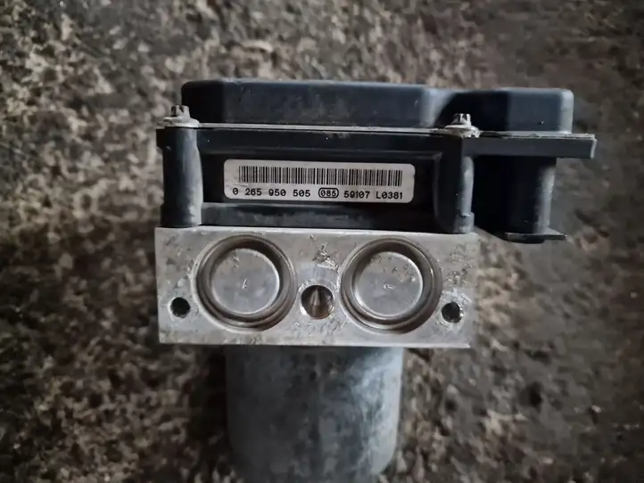 Mercedes-Benz A W169 (2004 - 2012) 0265950505 ABS блок — фото 2