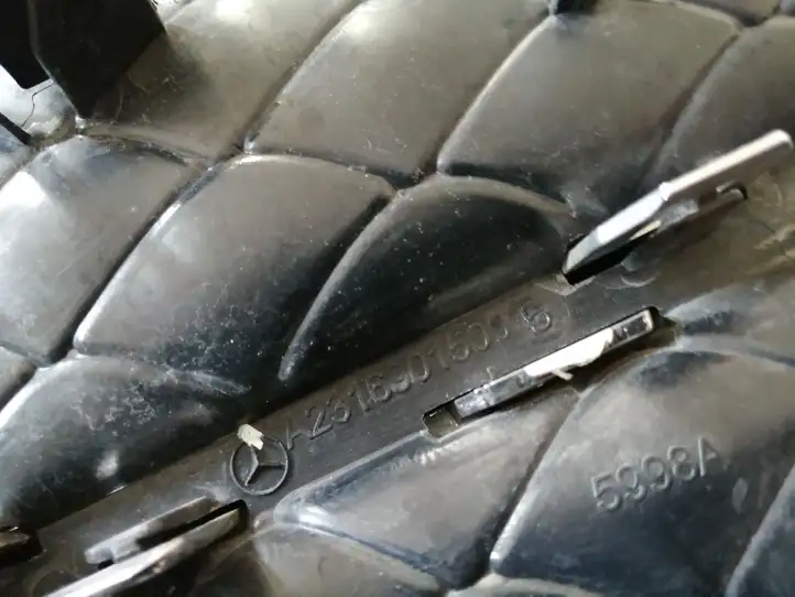 Mercedes-Benz SL R231 (2012 - 2019) A2316901500 Решетка в крыле — фото 2