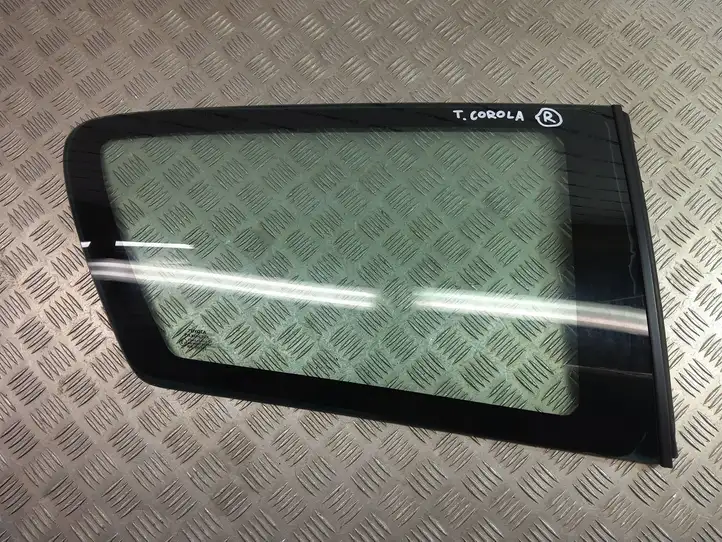 Toyota Corolla E120 E130 (2004 - 2007) 43R-001583 Заднее боковое стекло — фото 1