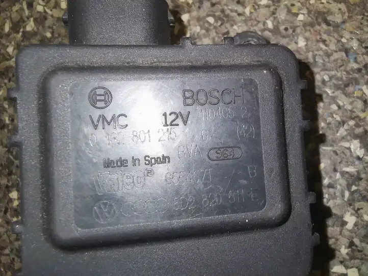 Volkswagen PASSAT B5.5 (2001 - 2005) 0132801215 Двигатель задвижки потока воздуха — фото 3
