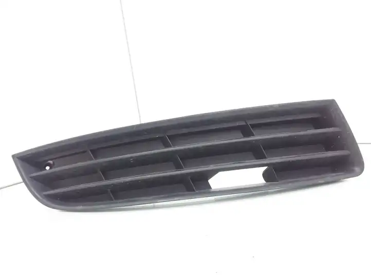Volkswagen PASSAT B6 (2005 - 2010) 3C0853666 Нижняя решетка переднего бампера — фото 1