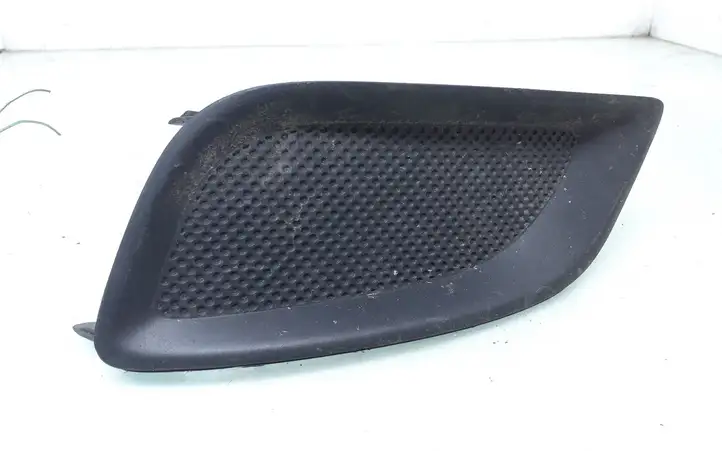 Toyota Avensis T250 (2006 - 2009) 5212805060 Нижняя решетка переднего бампера — фото 1