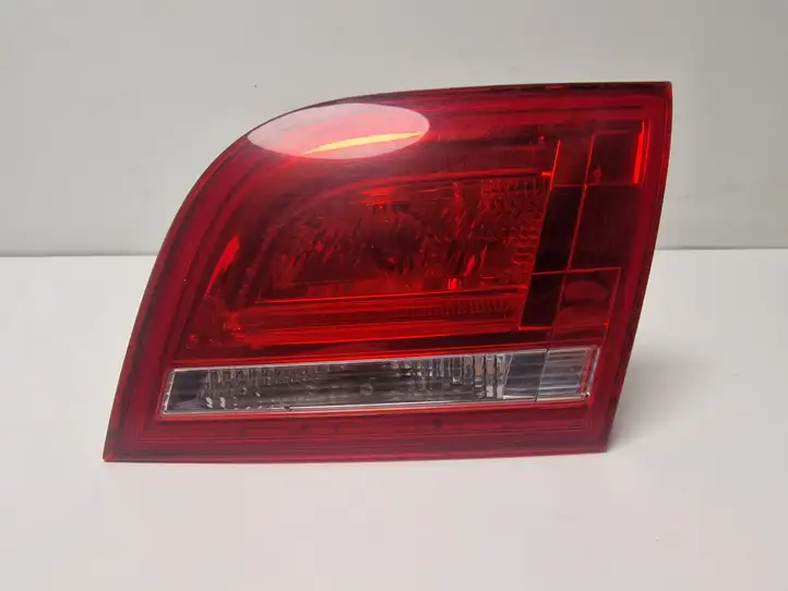 Audi A3/S3 8P (2008 - 2013) 8P4945094D Задний фонарь в крышке багажника — фото 1