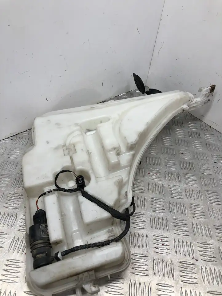 BMW 3 F30 F35 F31 (2012 - 2018) 7241671 Бачок омывателя стекла — фото 3