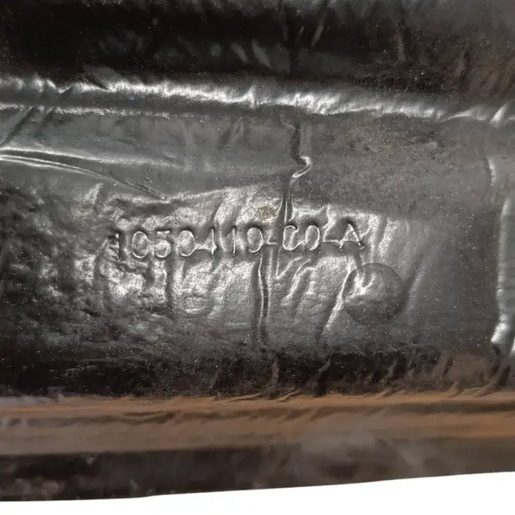 Tesla Model S (2016 - 2021) 105042000A Абсорбер крыла — фото 7