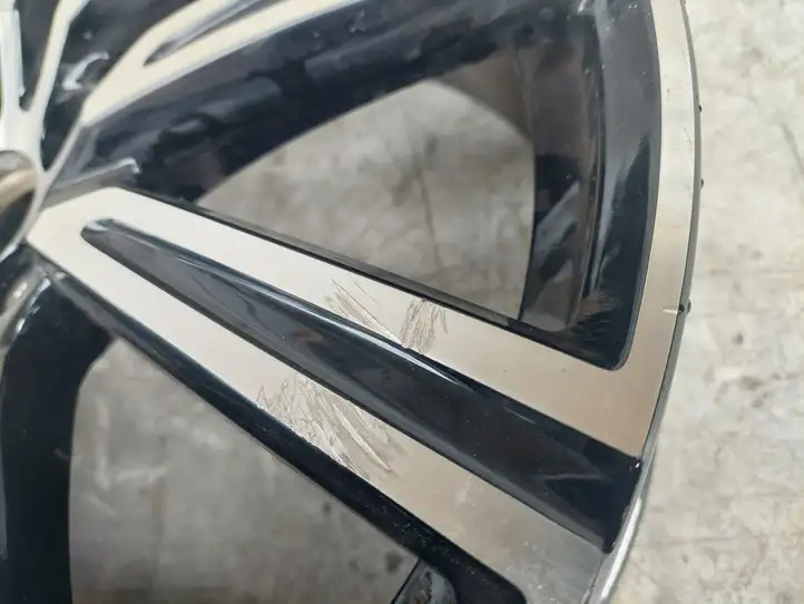 Volvo XC60 (2017 - ) 31680357 Легкосплавный колесный диск R19 — фото 8