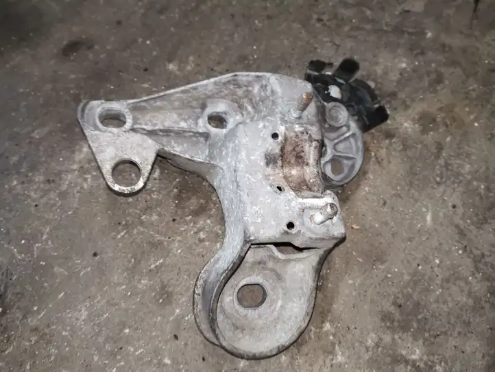 Audi A4 S4 B6 8E 8H (2000 - 2006) 8E0199352F Кронштейн двигателя — фото 1
