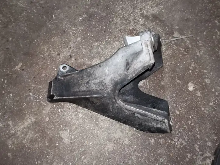 Audi A4 S4 B6 8E 8H (2000 - 2006) 8E0199308D Кронштейн двигателя — фото 1