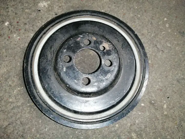 Skoda Octavia Mk2 (1Z) (2004 - 2013) 03G105243 Шкив коленчатого вала — фото 2