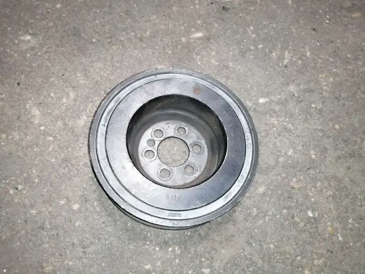 Audi A4 S4 B7 8E 8H (2004 - 2009) 06F105243J Шкив коленчатого вала — фото 1
