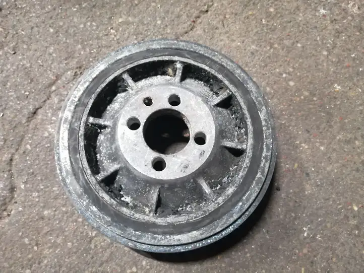 Alfa Romeo 147 (2000 - 2004) Шкив коленчатого вала — фото 4