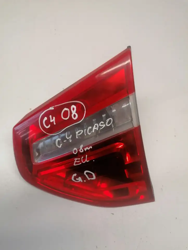 Citroen C4 I Picasso (2006 - 2013) 9653547677 Задний фонарь в крышке багажника — фото 3