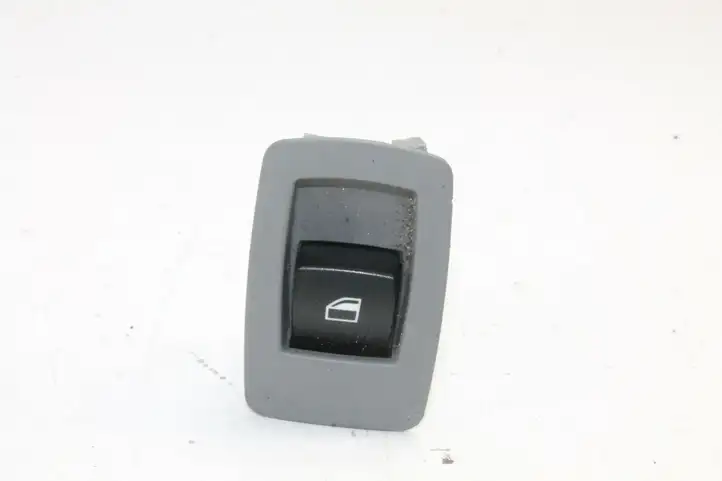 BMW 3 E90 E91 (2005 - 2012) 6945875 Кнопка стеклоподъемников — фото 1