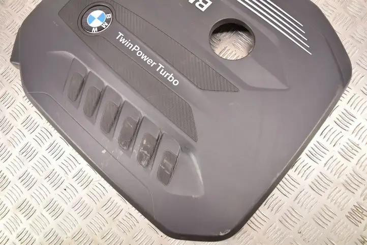 BMW 5 G30 G31 (2016 - ) 8571320 Крышка двигателя декоративная — фото 4