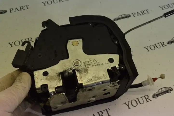 BMW X5 E53 (1999 - 2006) 8402602 Замок задней двери — фото 6