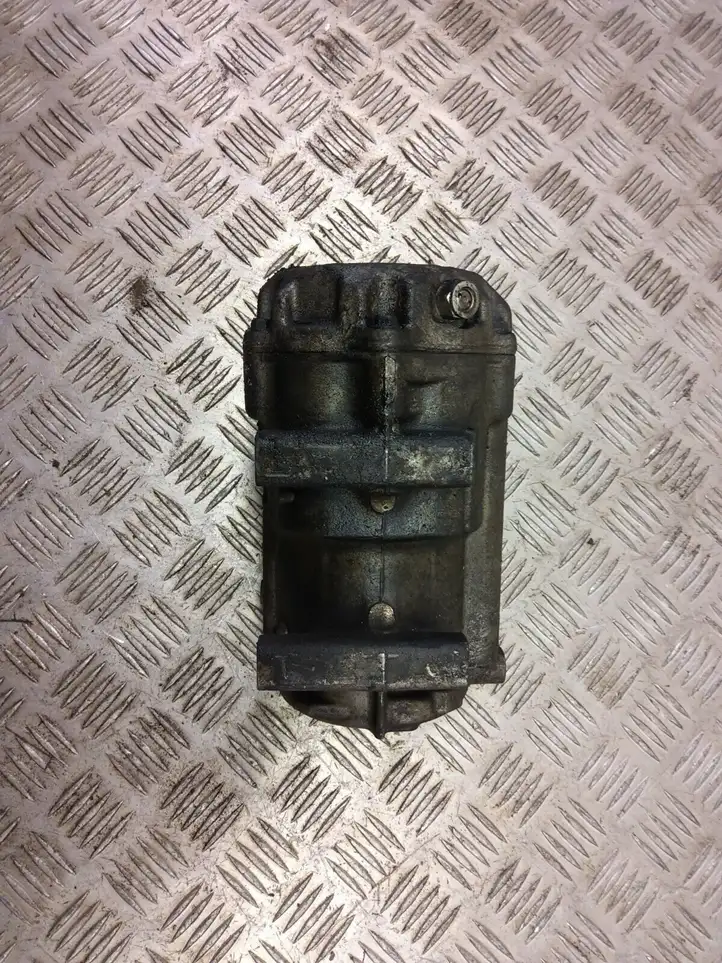 Lexus GS 300 350 430 450h (2004 - 2007) 8837030021 Компрессор (насос) кондиционера воздуха — фото 3