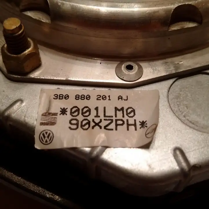 Volkswagen Bora (1998 - 2005) 3B0880201AJ Подушка безопасности руля — фото 4