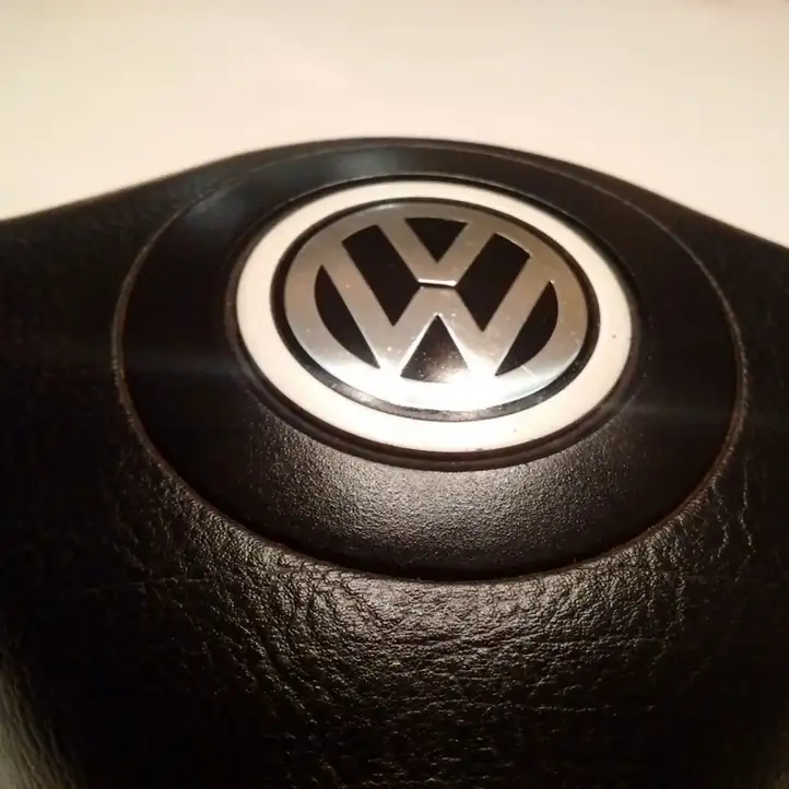 Volkswagen Bora (1998 - 2005) 3B0880201AJ Подушка безопасности руля — фото 5