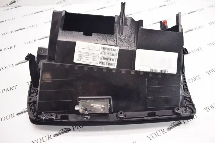 BMW X3 F25 (2010 - 2017) 9210486 Вещевой ящик — фото 8
