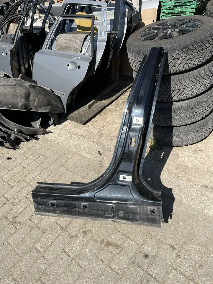 BMW 3 F30 F35 F31 (2012 - 2018) Средняя стойка кузова (B) — фото 1