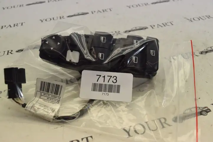 BMW X3 F25 (2010 - 2017) 9208108 Блок кнопок стеклоподъемников — фото 7