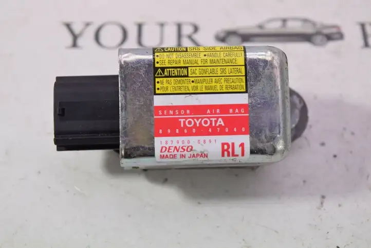 Toyota Prius (XW20) (2003 - 2009) 8986047040 Датчик удара SRS — фото 8
