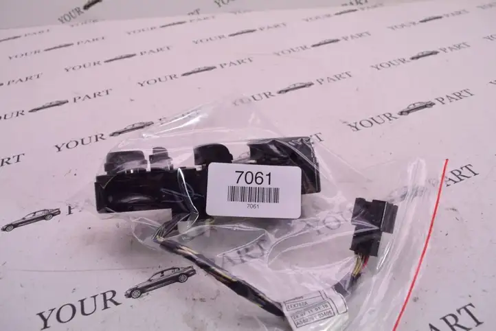BMW X3 F25 (2010 - 2017) 9238239 Блок кнопок стеклоподъемников — фото 7