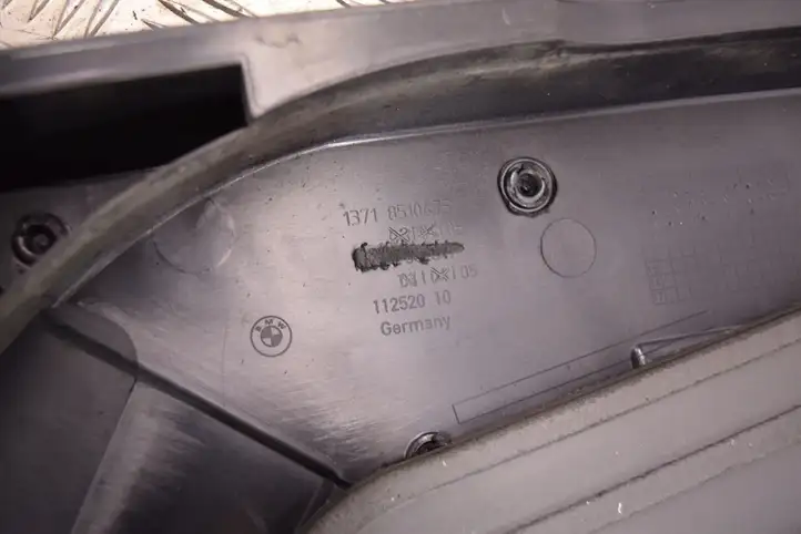 BMW 5 F10 F11 (2009 - 2016) 8510475 Крышка двигателя декоративная — фото 7