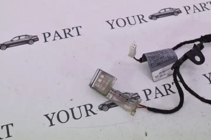 BMW 3 E92 E93 (2005 - 2014) 7163512 Подсветка рукоятки передней двери (наружняя) — фото 4