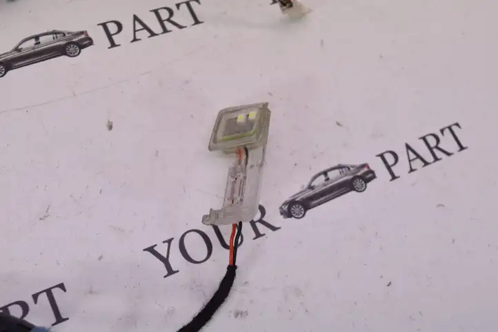 BMW 3 E92 E93 (2005 - 2014) 7163511 Подсветка рукоятки передней двери (наружняя) — фото 5