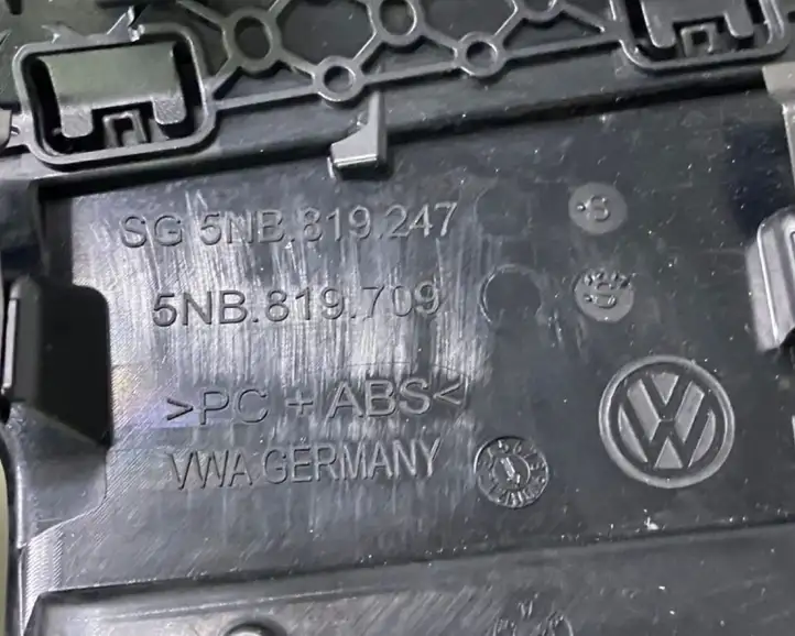 Volkswagen Tiguan (2016 - 2020) 5NB815735 Отделка внутренней панели салона — фото 6