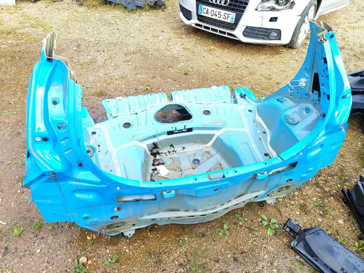 Toyota Aygo AB40 (2014 - 2018) Задняя часть кузова — фото 3
