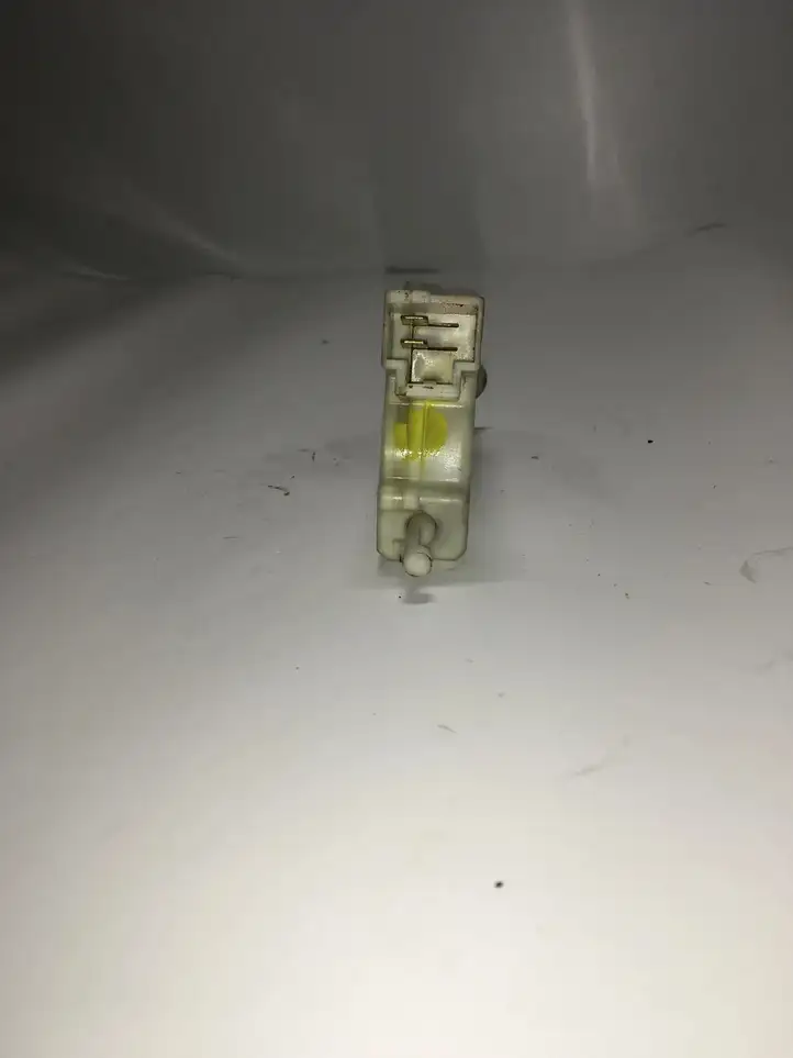 Nissan Murano Z50 (2002 - 2008) 78850CA000 Замок крышки топливного бака — фото 5