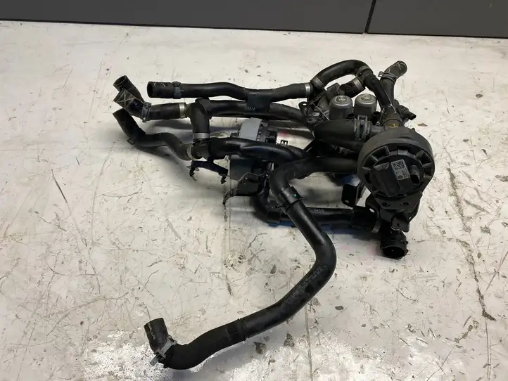 Volkswagen ID.3 (2019 - ) 1EA965567D Электроциркуляционный насос — фото 1