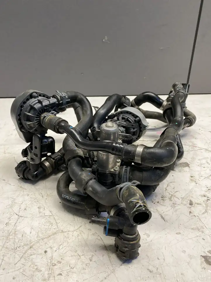 Volkswagen ID.3 (2019 - ) 1EA965567D Электроциркуляционный насос — фото 4