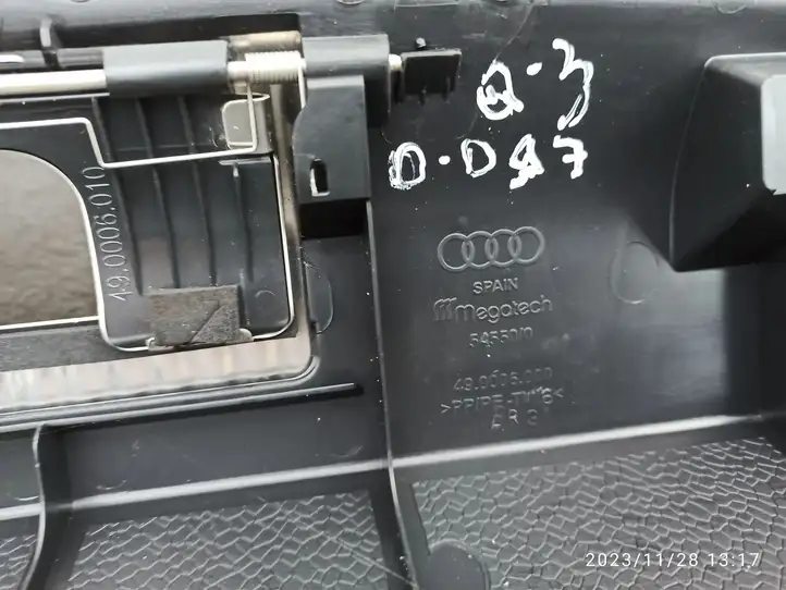 Audi Q3 8U (2011 - 2014) Отделка порога багажника — фото 3