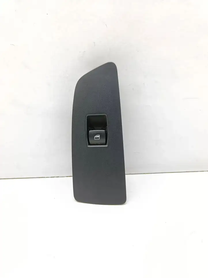 BMW 1 E81 E87 (2004 - 2011) 6970242 Кнопка стеклоподъемников — фото 1