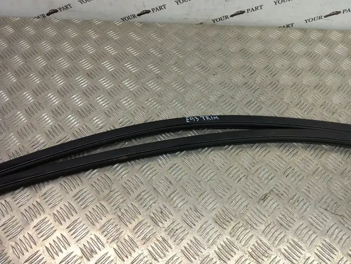 BMW 3 E92 E93 (2005 - 2014) 8036668 Накладка стекла двери — фото 3