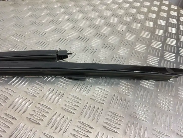 BMW 3 E92 E93 (2005 - 2014) 8036668 Накладка стекла двери — фото 6